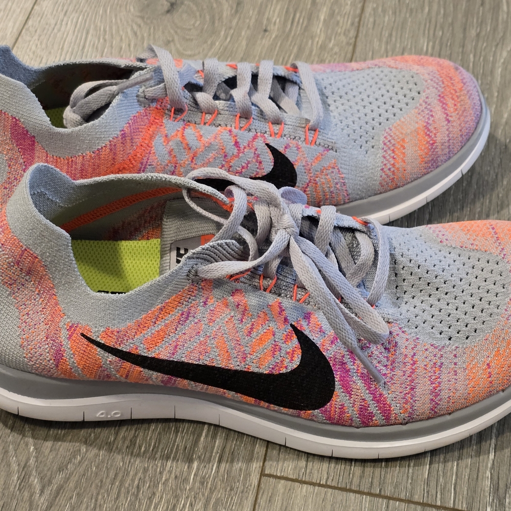 Nike FREE 4.0 Flyknit Women's Gray Athletic Shoes - Like New (Worn Once)